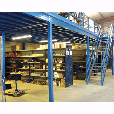 Plateforme de stockage avec rayonnages G40